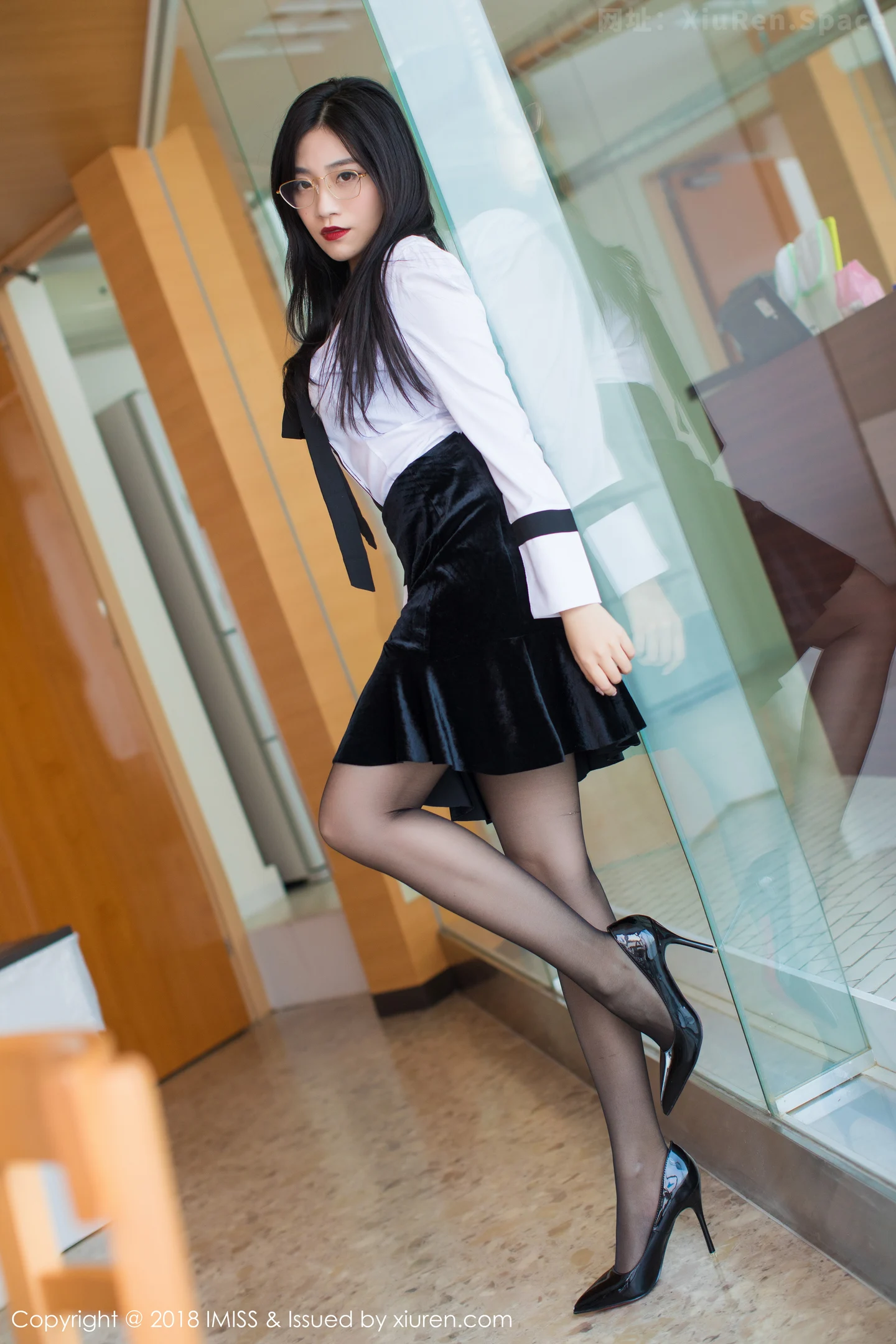 许诺Sabrina白衬衫写真2